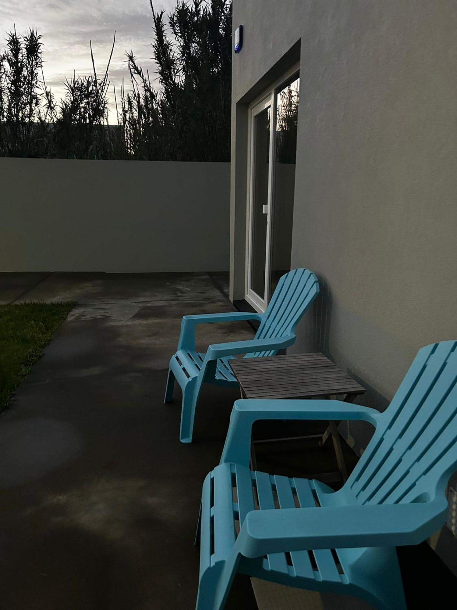 Beach Front Villa 蓬塔德尔加达 外观 照片