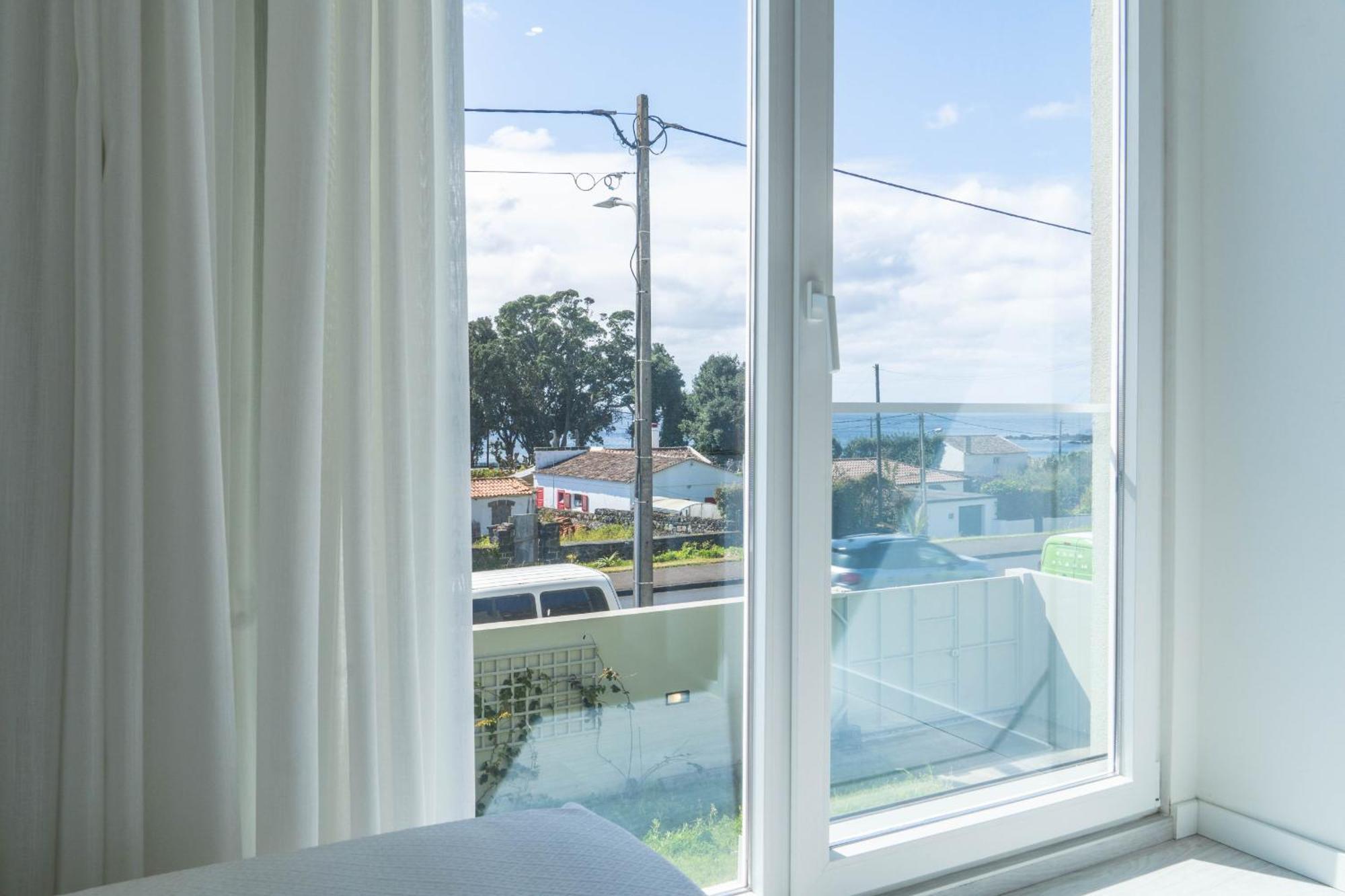 Beach Front Villa 蓬塔德尔加达 外观 照片